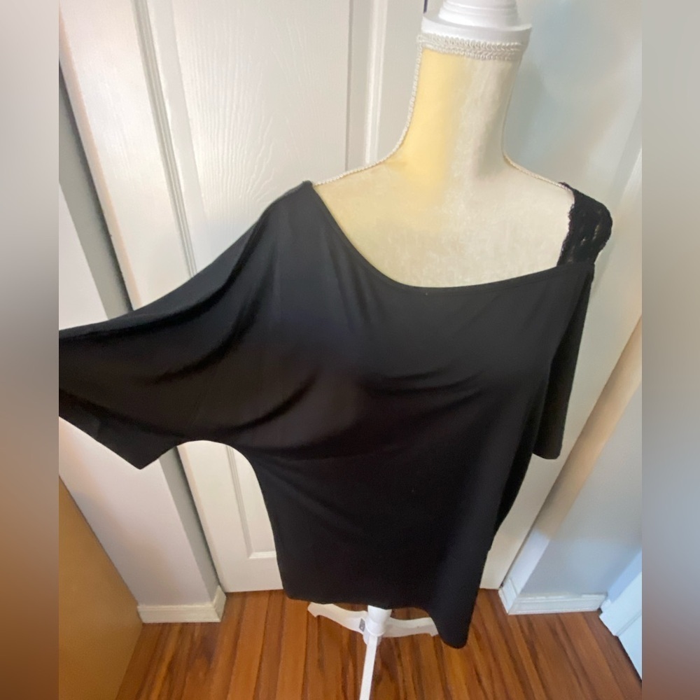 NWOT Black Silky Tee w/ Lace Cold Shoulder - Picture 2 of 6